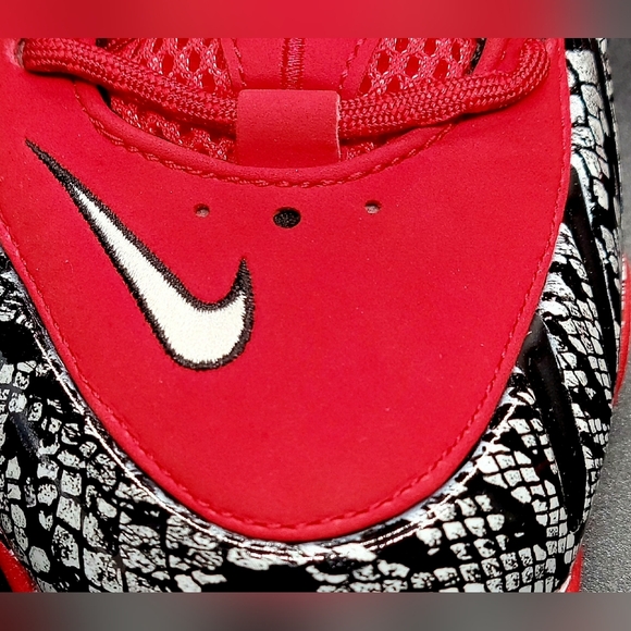 Nike Zoom Rookie "Penny's" Customized With Snakeskin Print Sz 9.5 Men NIB - Picture 7 of 8